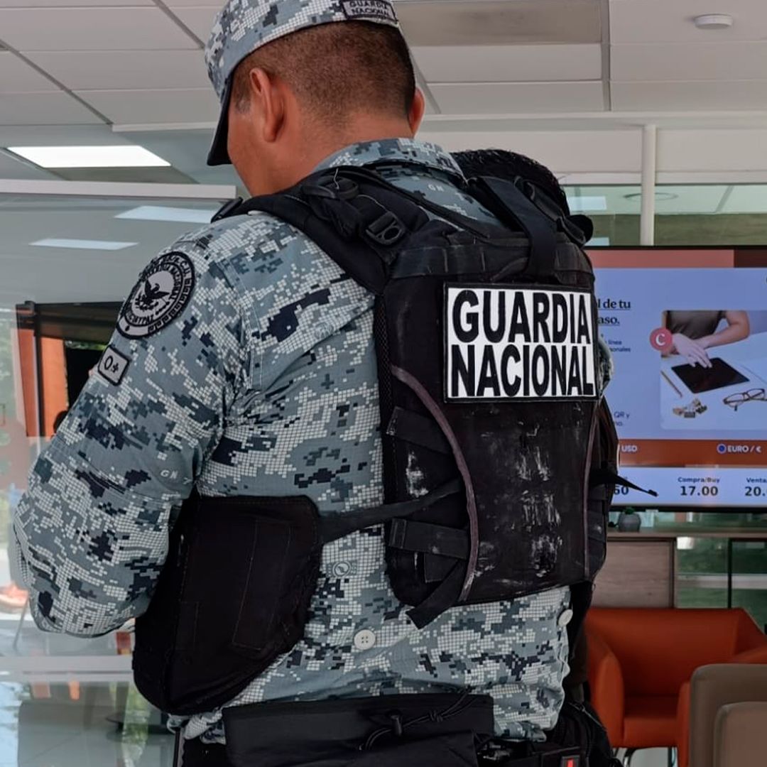 Dos Sujetos Asaltan Sucursal Bancaria en Tampico, Tamaulipas